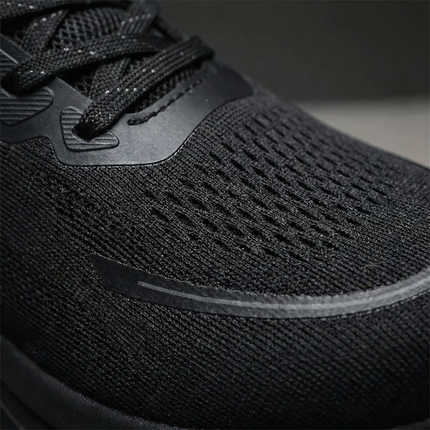 Men's Mesh Running Shoes - Lightweight Breathable Athletic Sport Sneakers